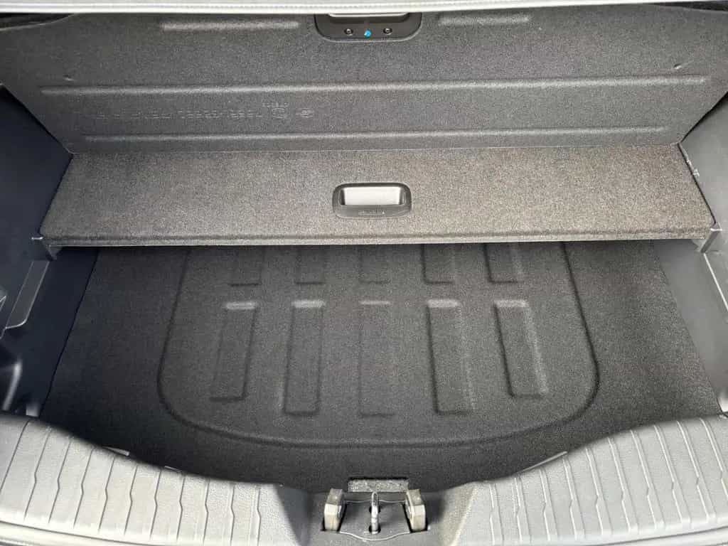 Ssangyong Tivoli 1,5l Quartz Navi, Klima 163PS Kamera 11/2024-photo-25