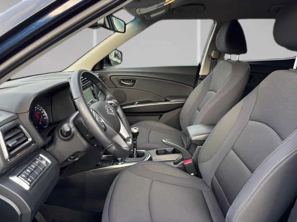 Ssangyong Tivoli 1,5l Quartz Navi, Klima 163PS Kamera 11/2024-photo-6