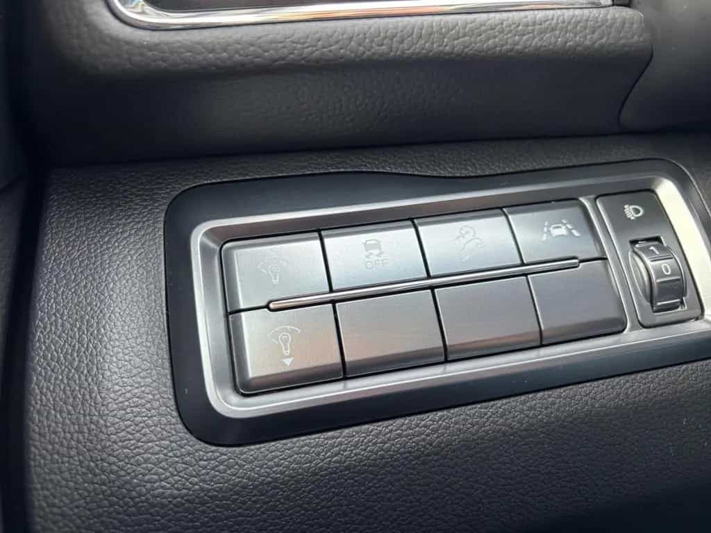 Ssangyong Tivoli 1,5l Quartz Navi, Klima 163PS Kamera 11/2024-photo-8