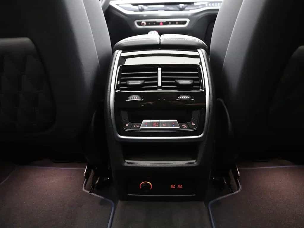 ALPINA XB7 SWITCH-TRONIC Allrad - ALPINA Blau II 08/2025-photo-16