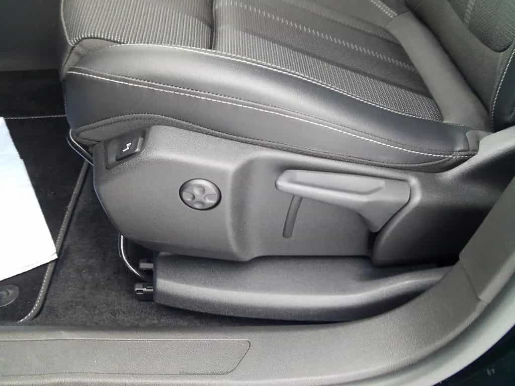 Opel Grandland GS VollLED ACC SHZ LHZ 360 Navi AT 10/2024-photo-12