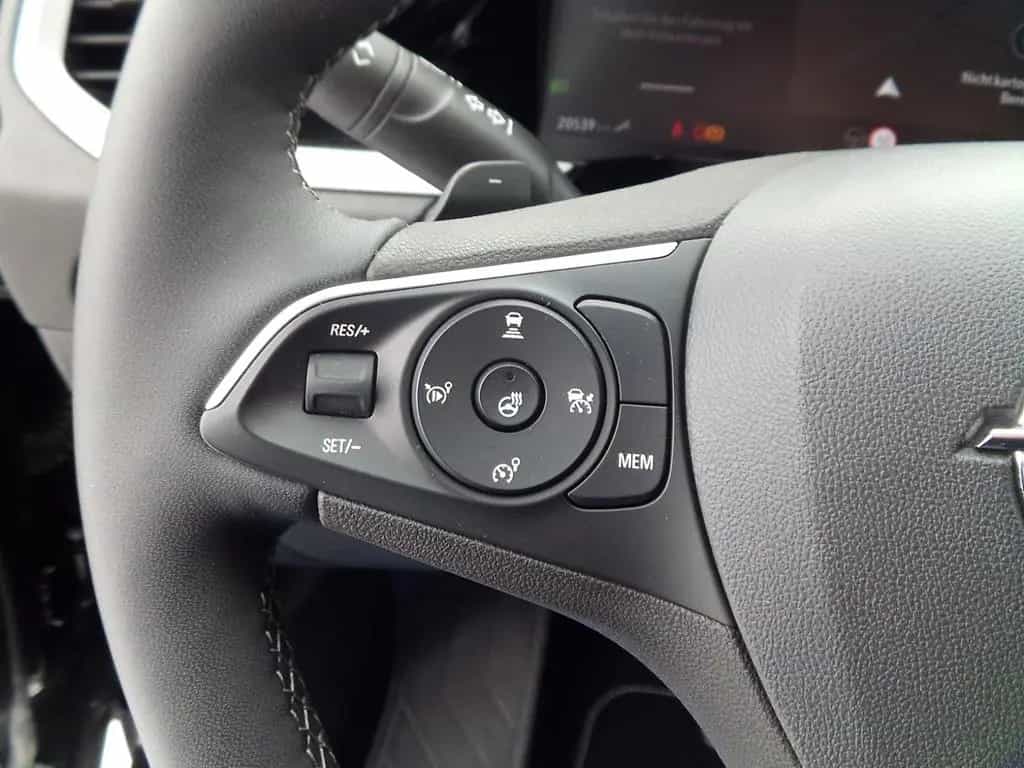 Opel Grandland GS VollLED ACC SHZ LHZ 360 Navi AT 10/2024-photo-15