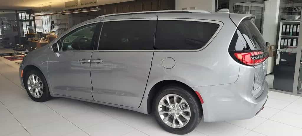Chrysler Pacifica 3.6 L V6 Touring L 8-Sitzer 10/2022-photo-3