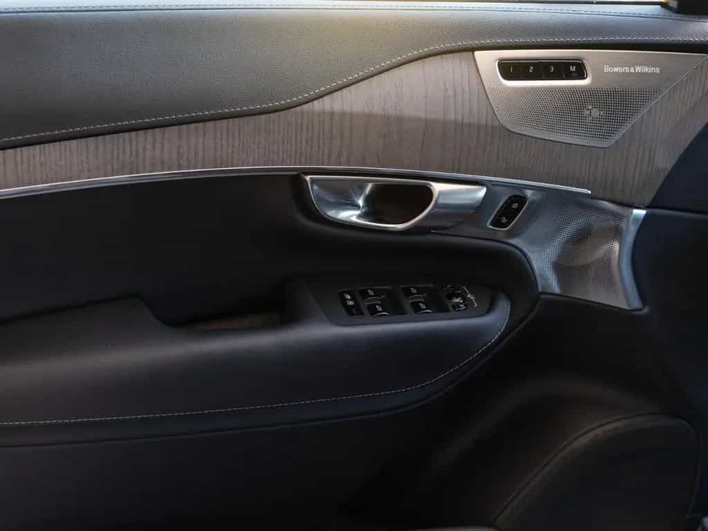 Volvo XC90 B5 AWD Ultimate Dark- voll 01/2023-photo-16