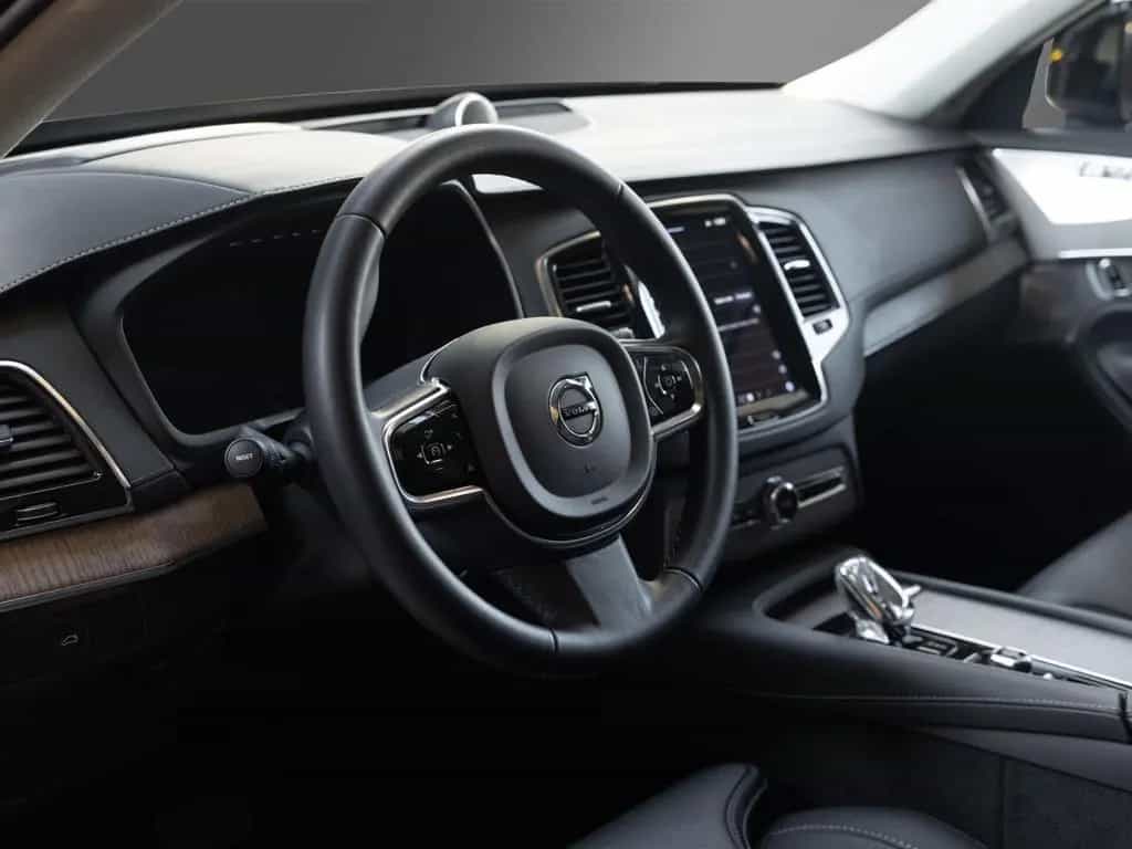 Volvo XC90 B5 AWD Ultimate Dark- voll 01/2023-photo-17