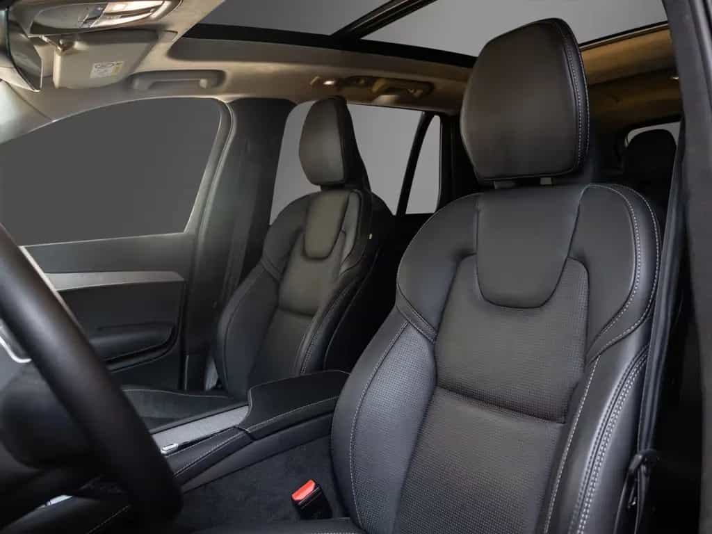 Volvo XC90 B5 AWD Ultimate Dark- voll 01/2023-photo-4