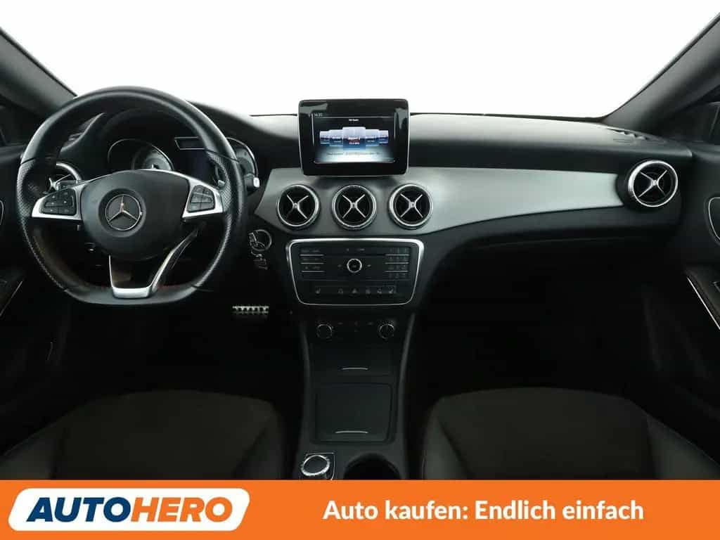 Mercedes-Benz CLA-Class 180 AMG Line Aut.*XENON*NAVI*TEMPO*CAM*PDC* 10/2015-photo-11