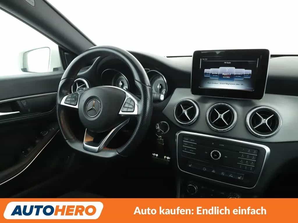 Mercedes-Benz CLA-Class 180 AMG Line Aut.*XENON*NAVI*TEMPO*CAM*PDC* 10/2015-photo-12