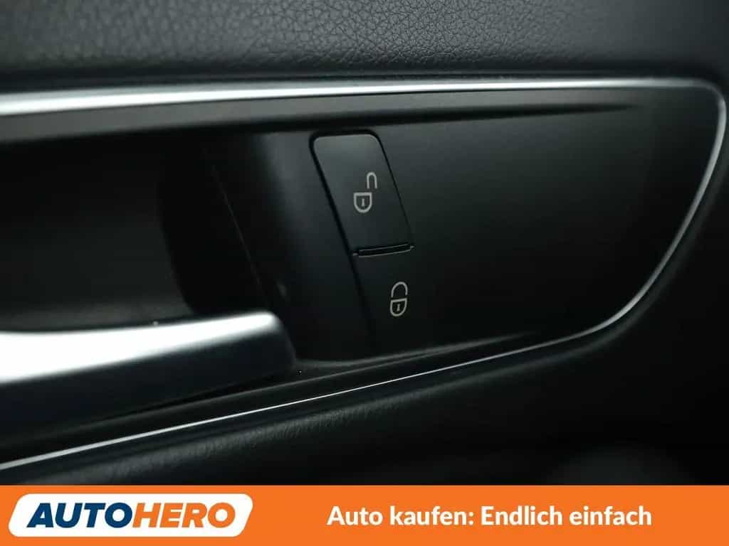 Mercedes-Benz CLA-Class 180 AMG Line Aut.*XENON*NAVI*TEMPO*CAM*PDC* 10/2015-photo-25