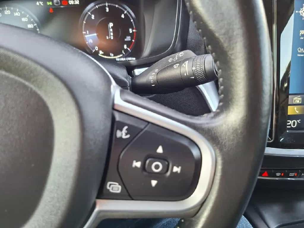 Volvo V60 Kombi Momentum Pro*Autom.*AppleCar*Navi*Kame 10/2019-photo-18