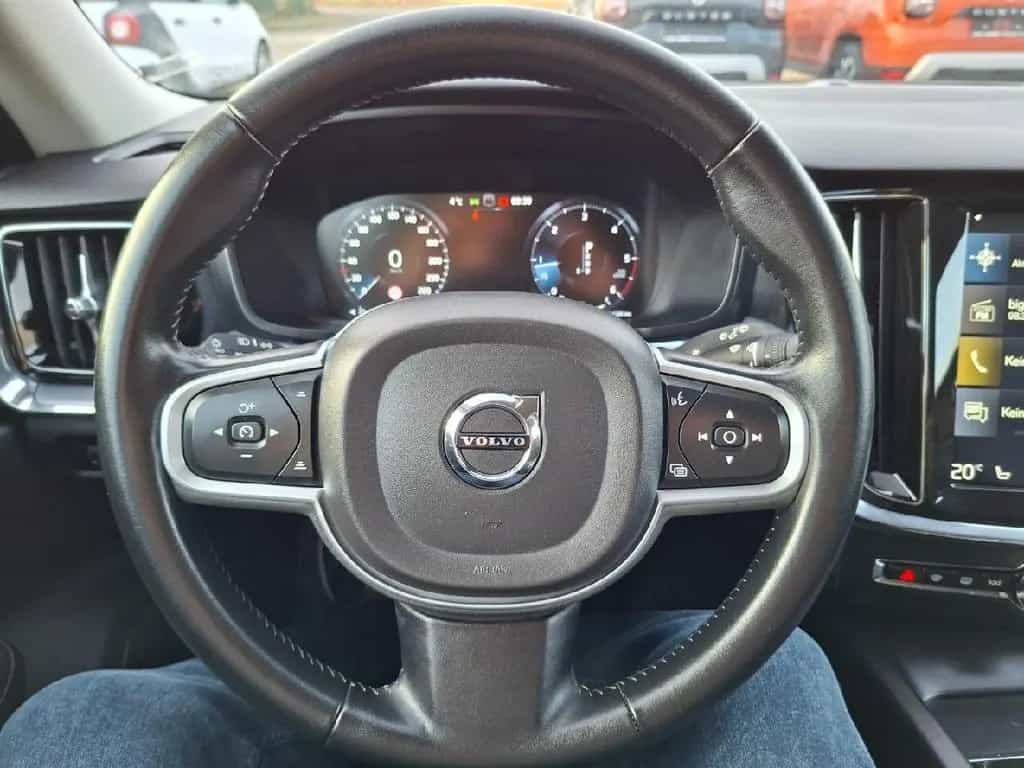 Volvo V60 Kombi Momentum Pro*Autom.*AppleCar*Navi*Kame 10/2019-photo-8