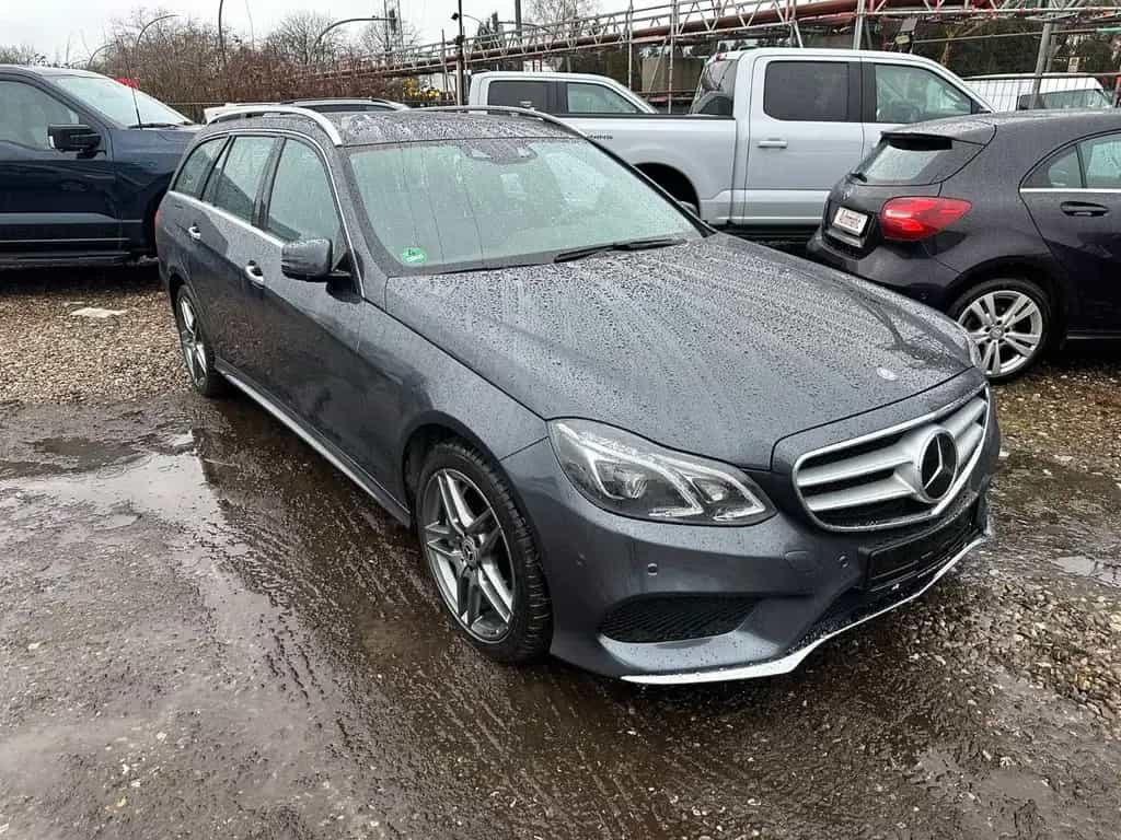 Mercedes-Benz E 500 T AMG Line 06/2016-photo-0