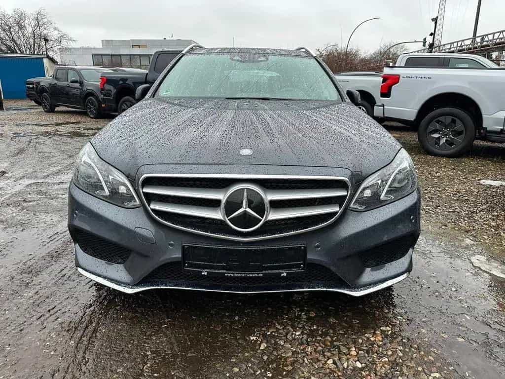 Mercedes-Benz E 500 T AMG Line 06/2016-photo-4