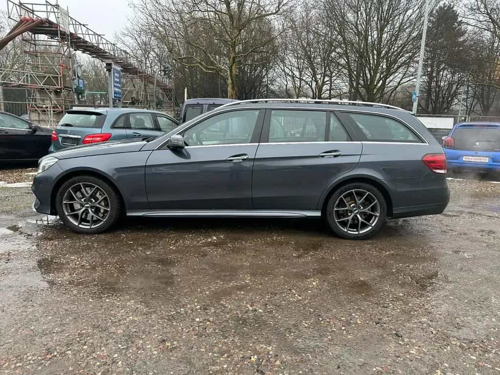 Mercedes-Benz E 500 T AMG Line 06/2016-photo-9