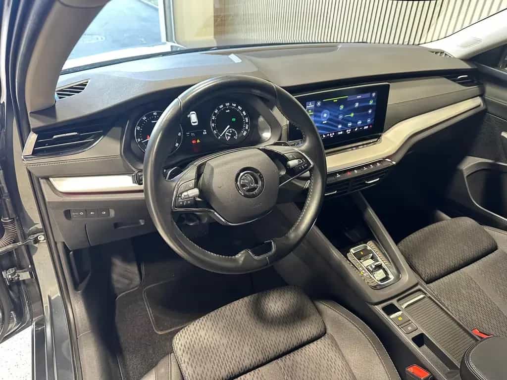 Skoda Octavia Combi 1.5 TSI e-TEC Clever LED|AHK|SHZ|R 12/2021-photo-6
