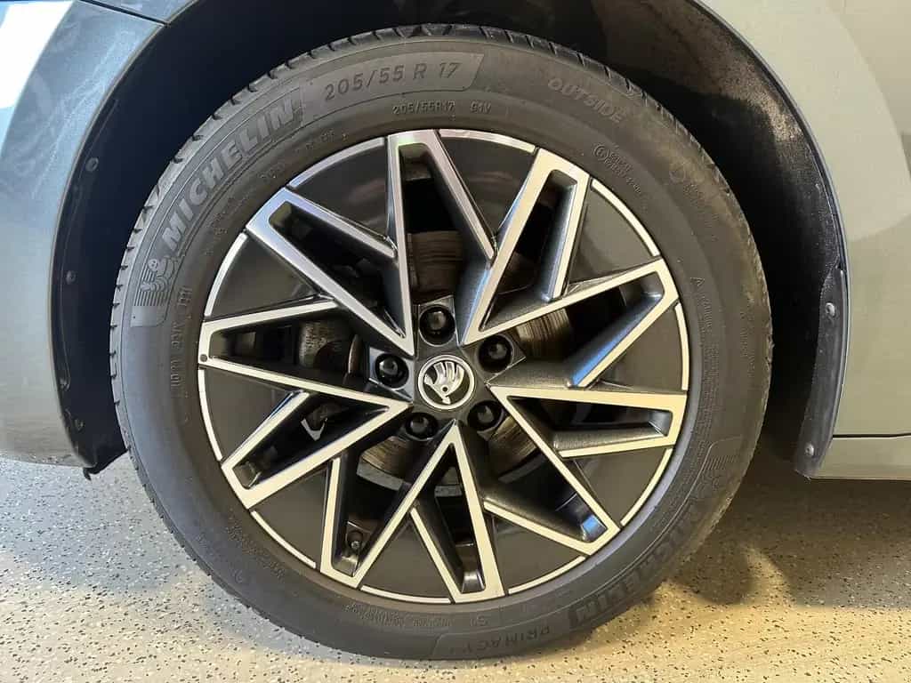 Skoda Octavia Combi 1.5 TSI e-TEC Clever LED|AHK|SHZ|R 12/2021-photo-7