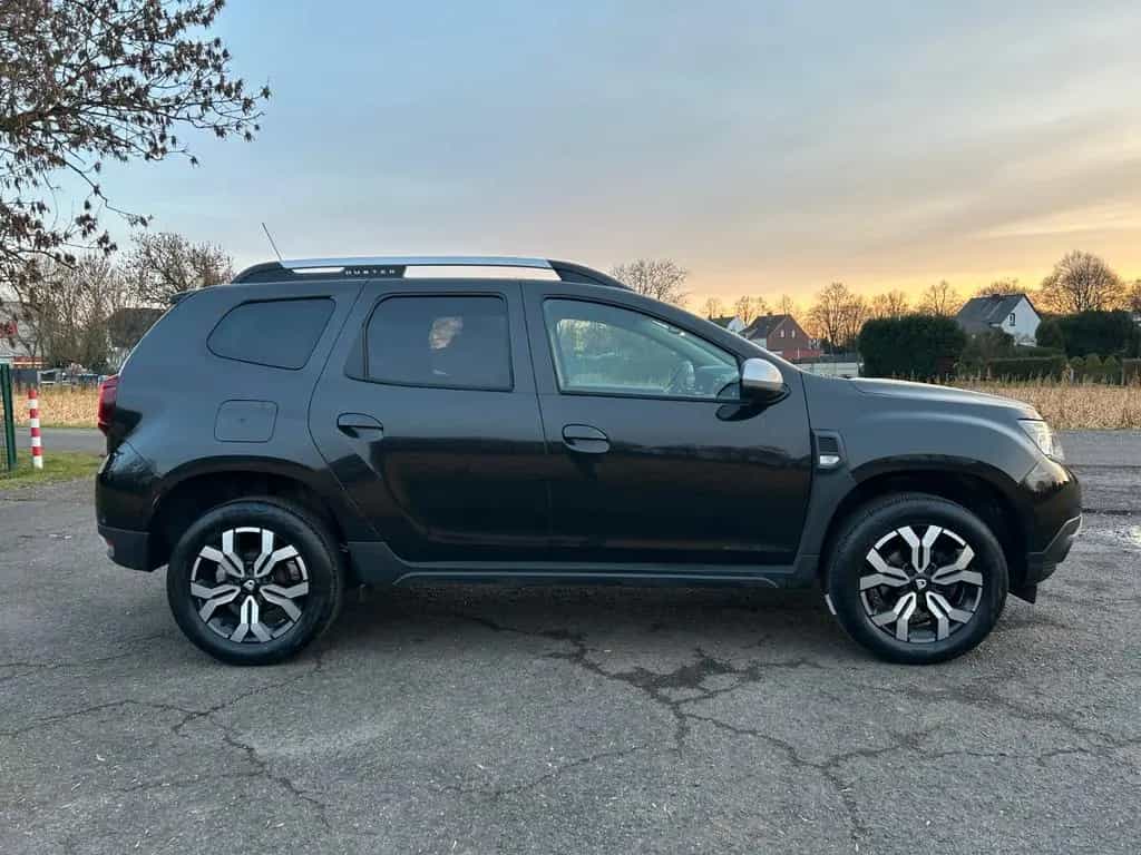 Dacia Duster Prestige TCe 130 Navi Kamera SHZ Keyless 06/2022-photo-6