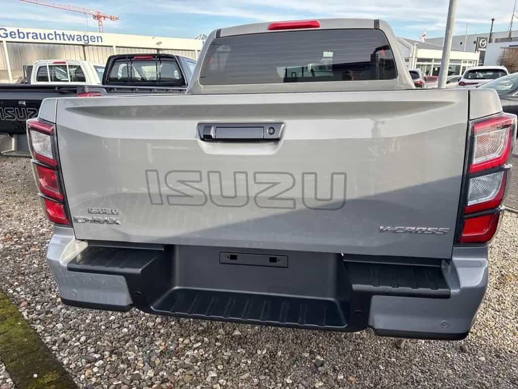Isuzu D-Max 1.9 D DOUBLE CAB V-CROSS 4WD AT MY25 null-photo-6