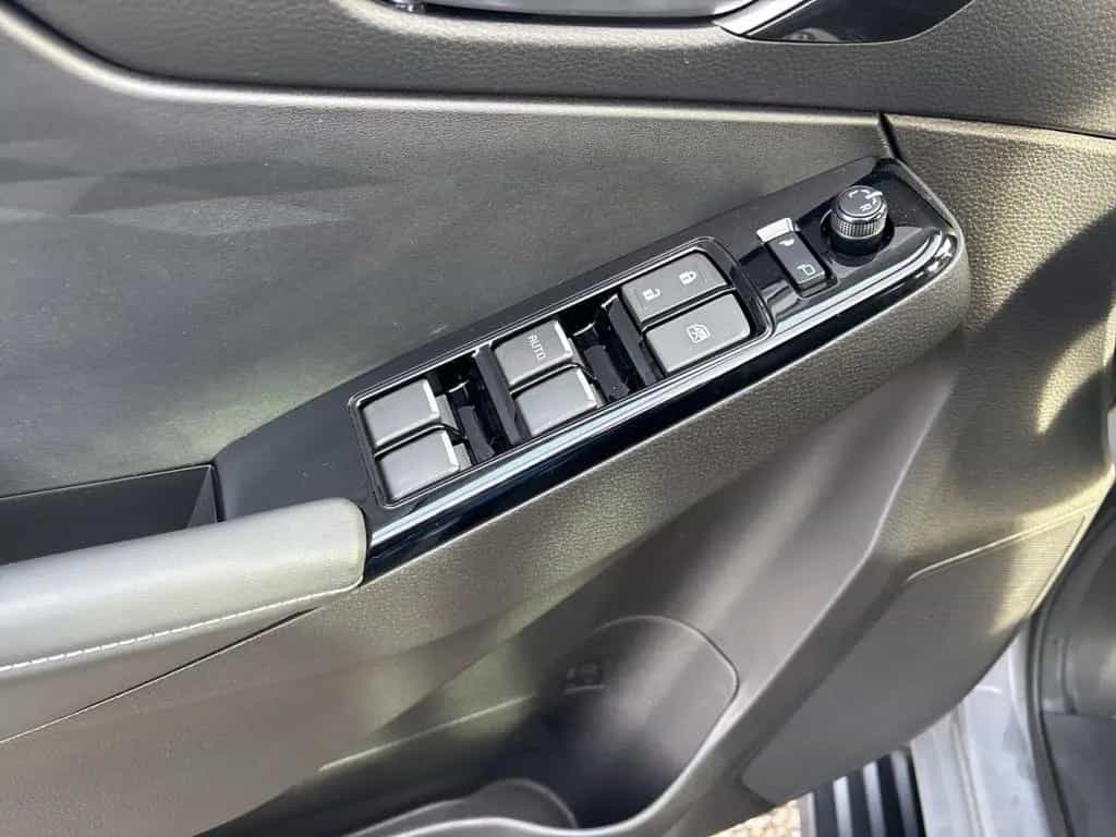 Isuzu D-Max 1.9 D DOUBLE CAB V-CROSS 4WD AT MY25 null-photo-9