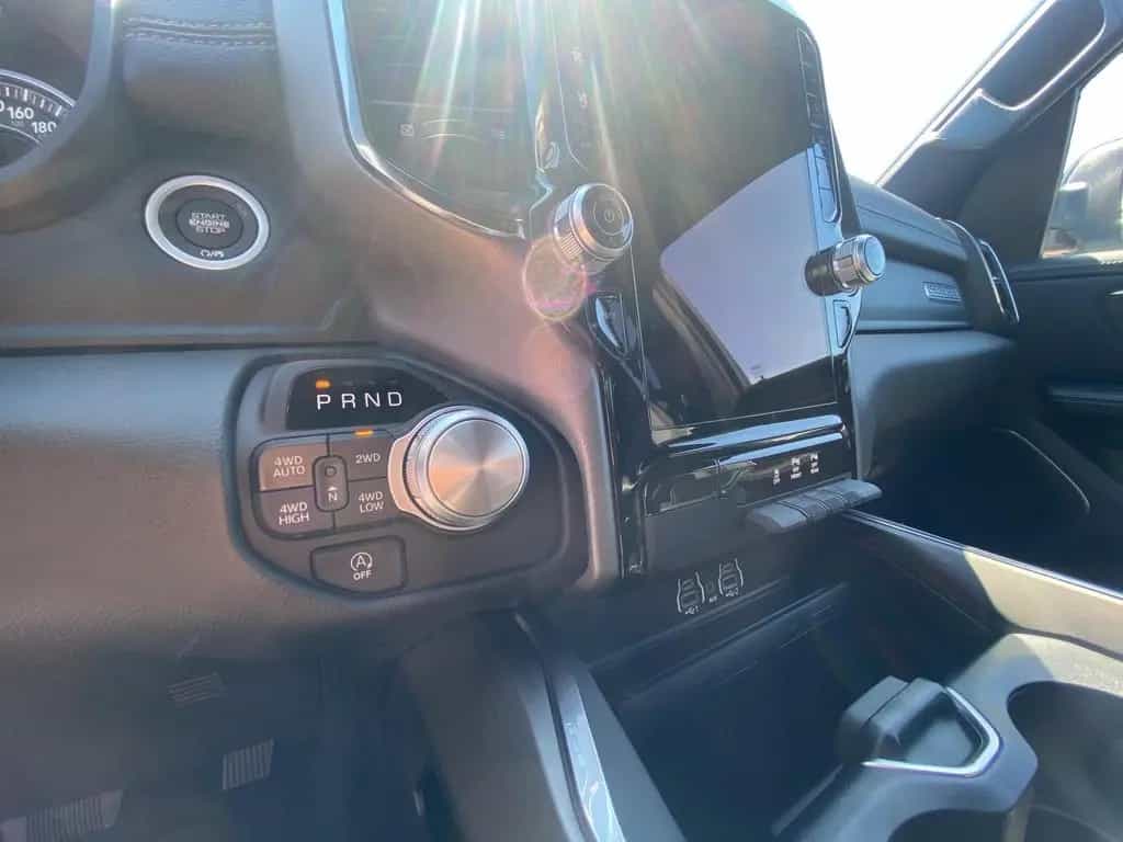 Dodge RAM 1500 Laramie Sport NAP-Bügel*Bakflip 07/2025-photo-16