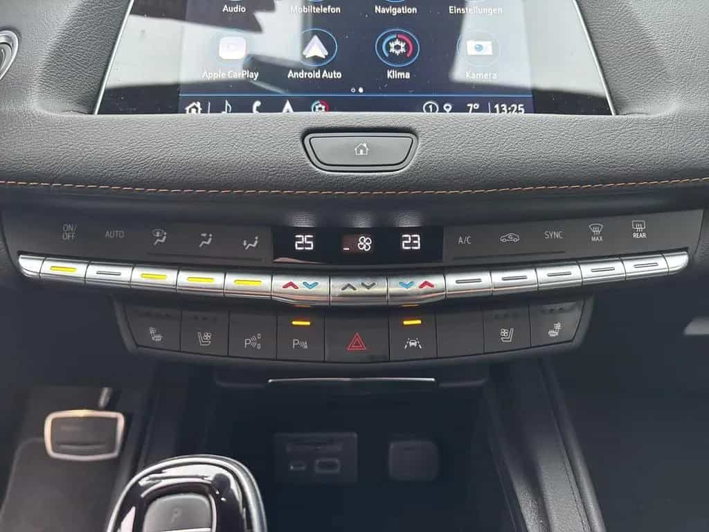 Cadillac XT4 350T AWD Sport Dig.Cockpit HUD LED AHK Shz. 06/2022-photo-16