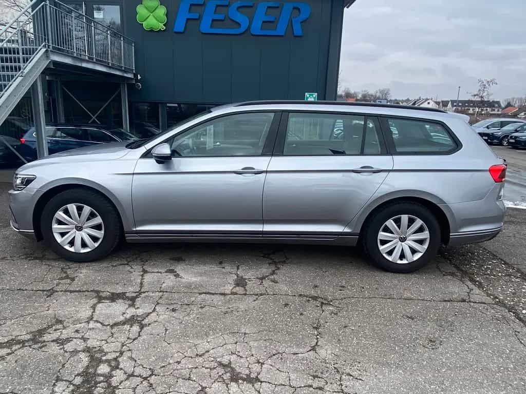 Volkswagen Passat Variant 1.5 TSI ACC PDC KAM NAVI LED SHZ 07/2022-photo-3