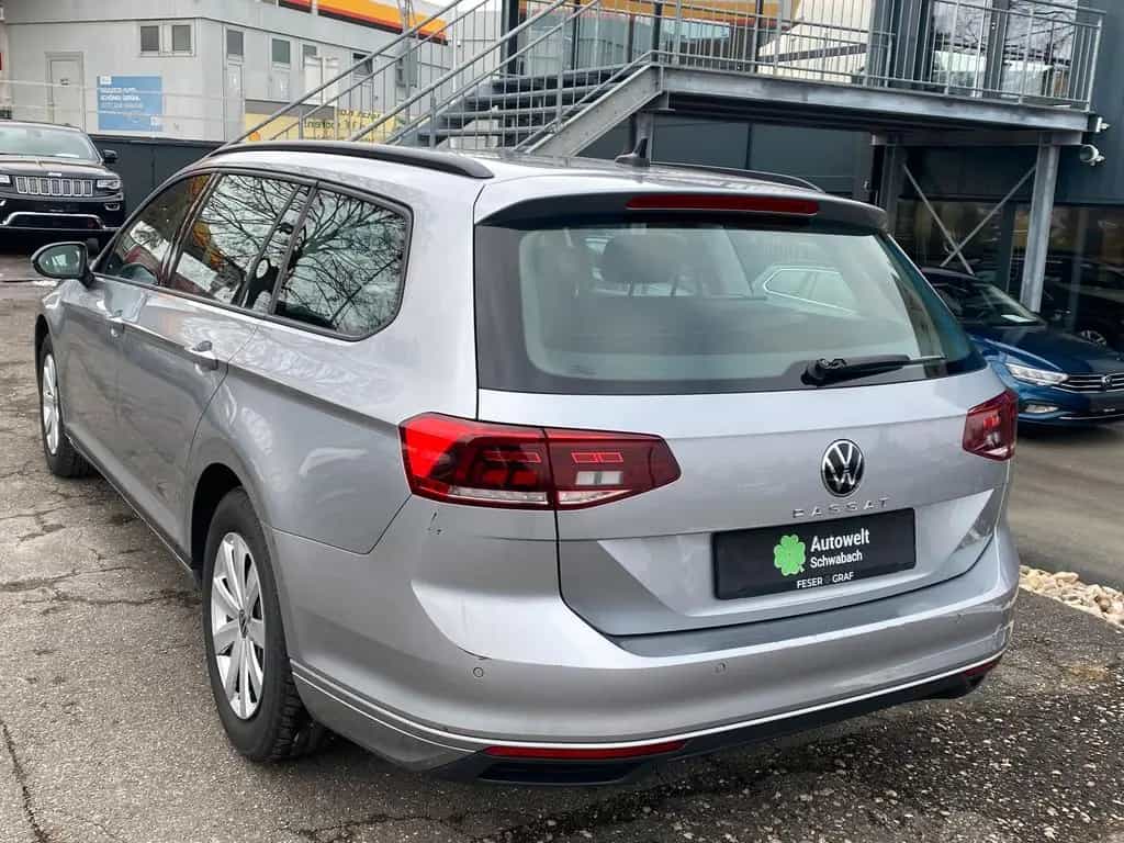 Volkswagen Passat Variant 1.5 TSI ACC PDC KAM NAVI LED SHZ 07/2022-photo-4