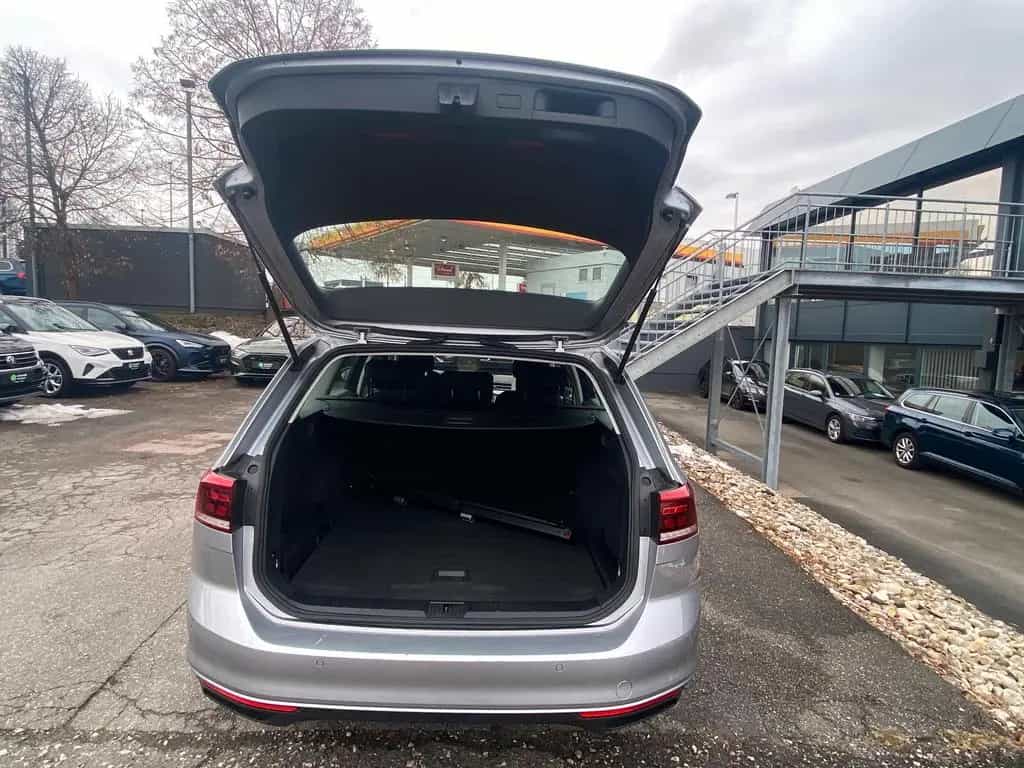Volkswagen Passat Variant 1.5 TSI ACC PDC KAM NAVI LED SHZ 07/2022-photo-7