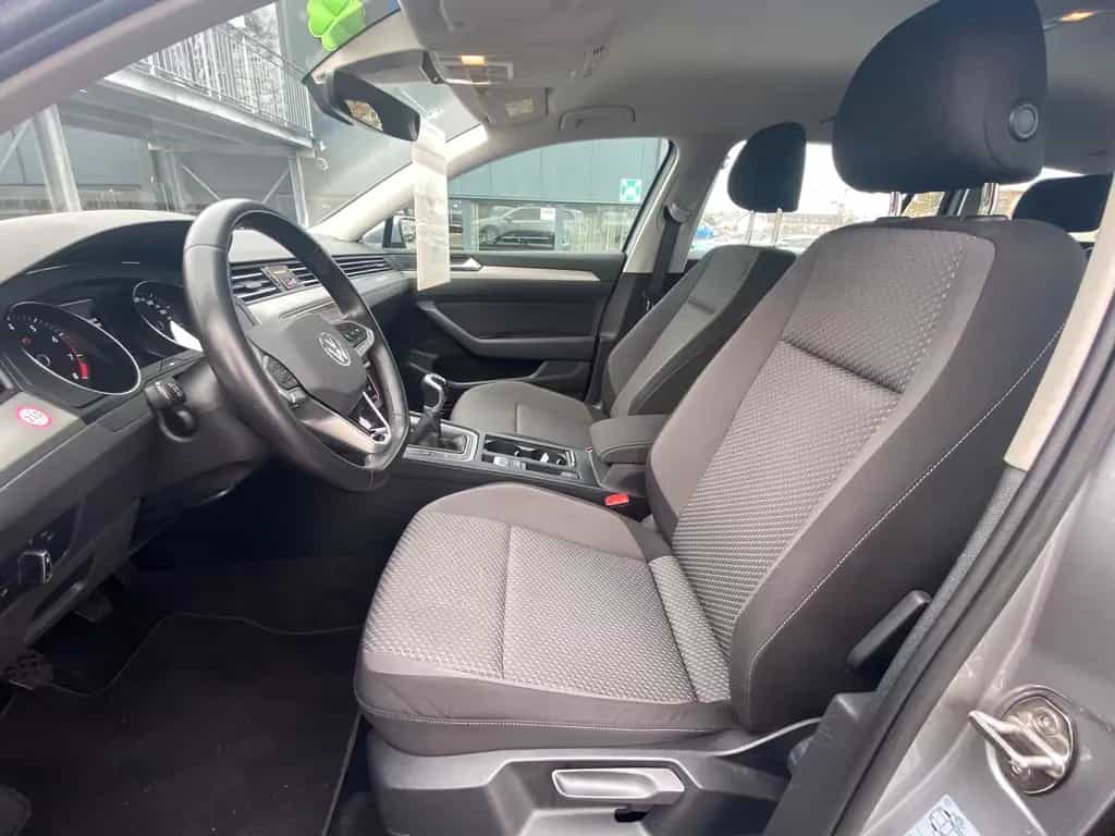 Volkswagen Passat Variant 1.5 TSI ACC PDC KAM NAVI LED SHZ 07/2022-photo-9
