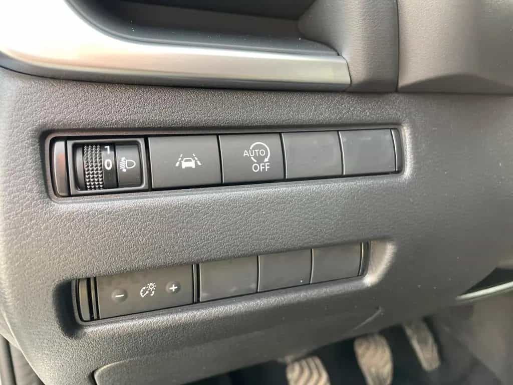 Nissan Qashqai VISIA 140 PS ( * FERNLICHT-ASSISTENT * ) 02/2024-photo-4