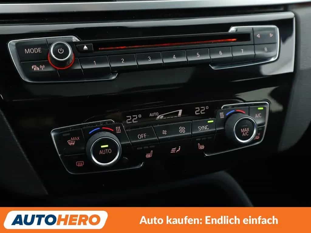 BMW X1 sDrive 20i M Sport Aut.*NAVI*LED*HUD*PANO*H&K 01/2019-photo-21