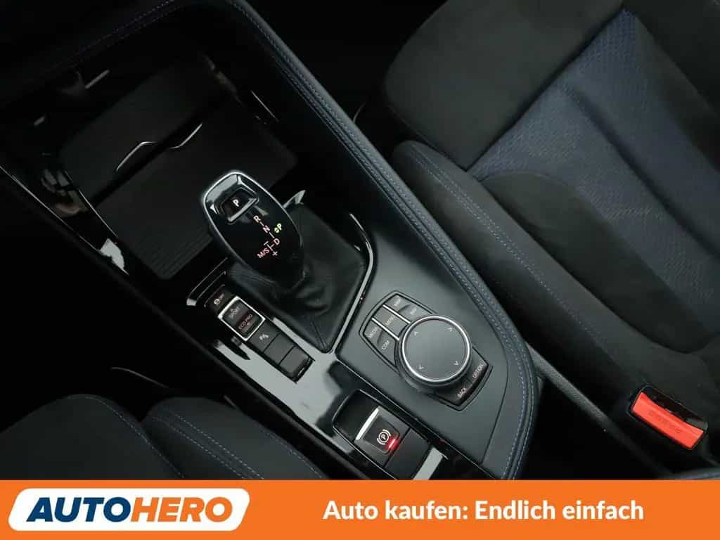 BMW X1 sDrive 20i M Sport Aut.*NAVI*LED*HUD*PANO*H&K 01/2019-photo-22