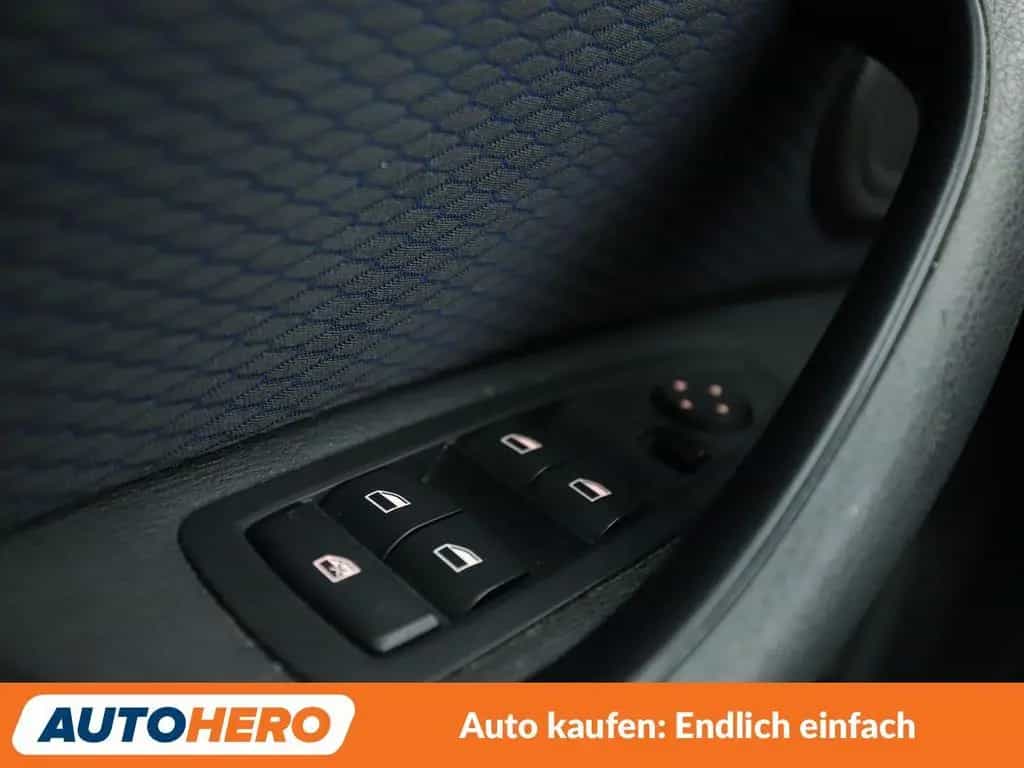 BMW X1 sDrive 20i M Sport Aut.*NAVI*LED*HUD*PANO*H&K 01/2019-photo-23