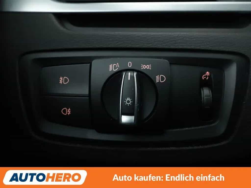 BMW X1 sDrive 20i M Sport Aut.*NAVI*LED*HUD*PANO*H&K 01/2019-photo-24