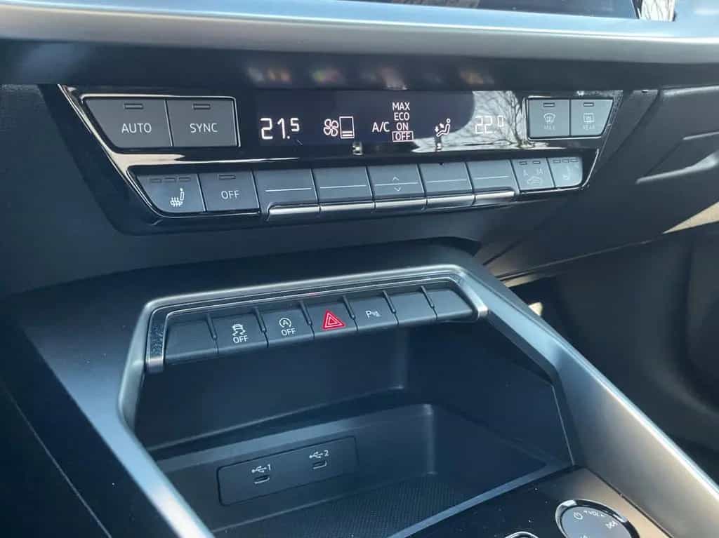 Audi A3 SB 35 TDI S-Tr. ACC DAB Lane LED Navi ViCo 12/2021-photo-22