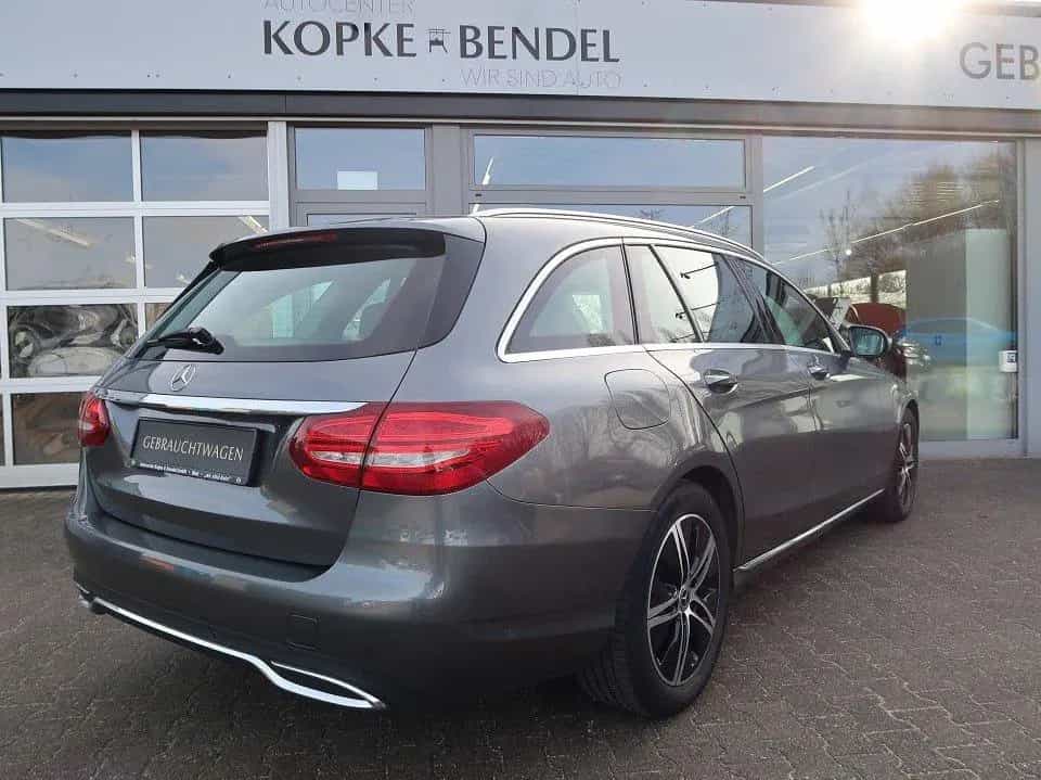 Mercedes-Benz C-Class 220 d T-Modell Avantgarde*Vollausstattung*Sche 06/2018-photo-4