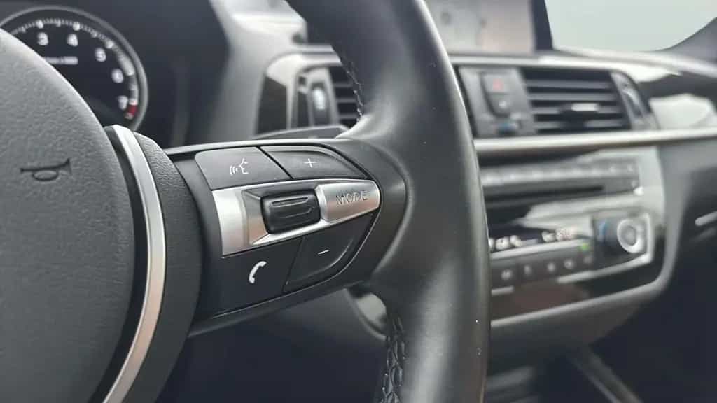 BMW 2 Series i Coupe*M* Luxury Line*Automatik*SHZ*1.Hand* 07/2019-photo-11