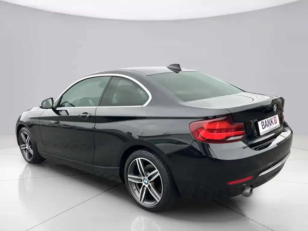 BMW 2 Series i Coupe*M* Luxury Line*Automatik*SHZ*1.Hand* 07/2019-photo-2