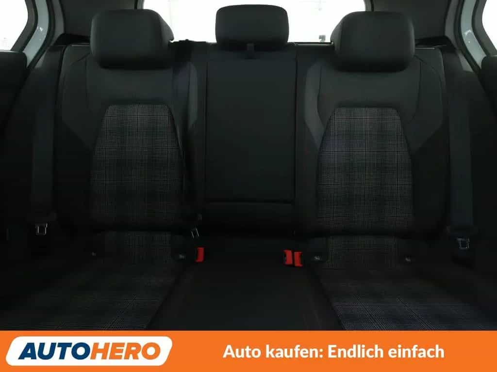 Volkswagen Golf VIII 2.0 TSI GTI Aut.*NAVI*LED*ACC* 01/2021-photo-14