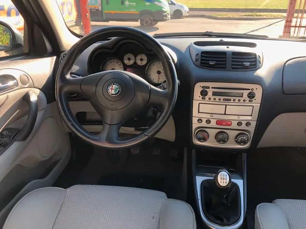 Alfa Romeo 147 1.6 16V TS (105) 5 porte Progress 05/2006-photo-4
