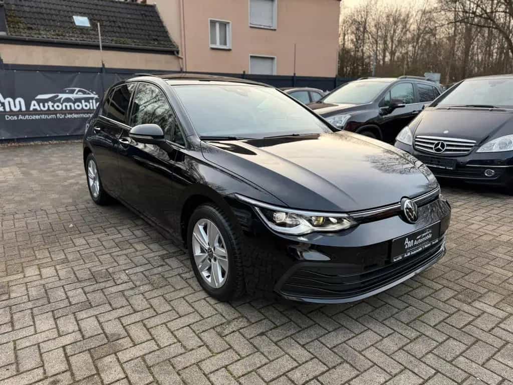 Volkswagen Golf VIII Lim. Life*Navi/Pano/IQ-Light/Kam/SHZ* 08/2020-photo-2