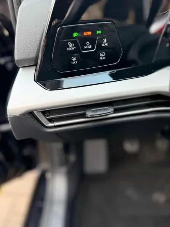 Volkswagen Golf VIII Lim. Life*Navi/Pano/IQ-Light/Kam/SHZ* 08/2020-photo-25