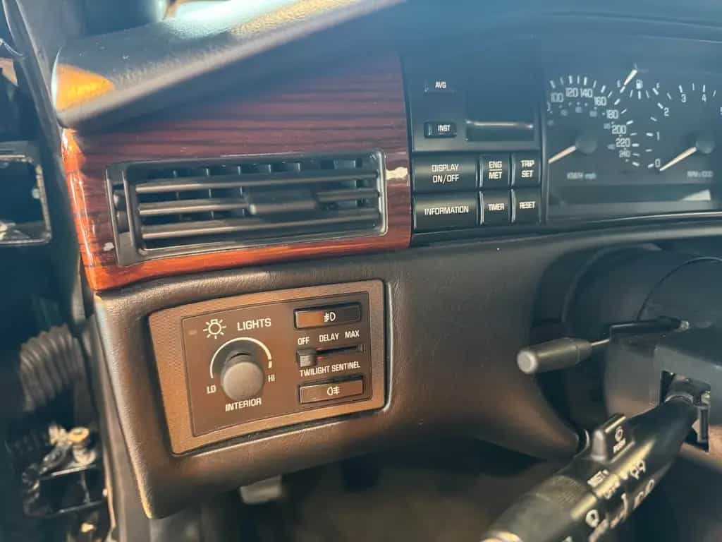 Cadillac Eldorado 05/1996-photo-22