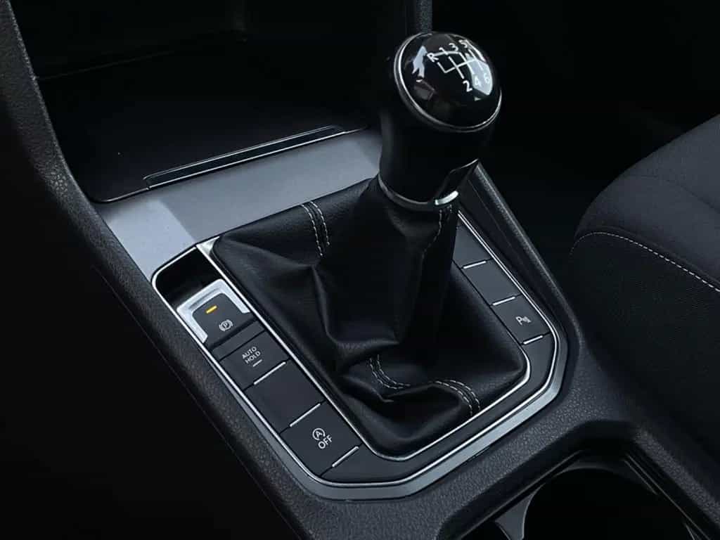 Volkswagen Golf Sportsvan 06/2015-photo-15