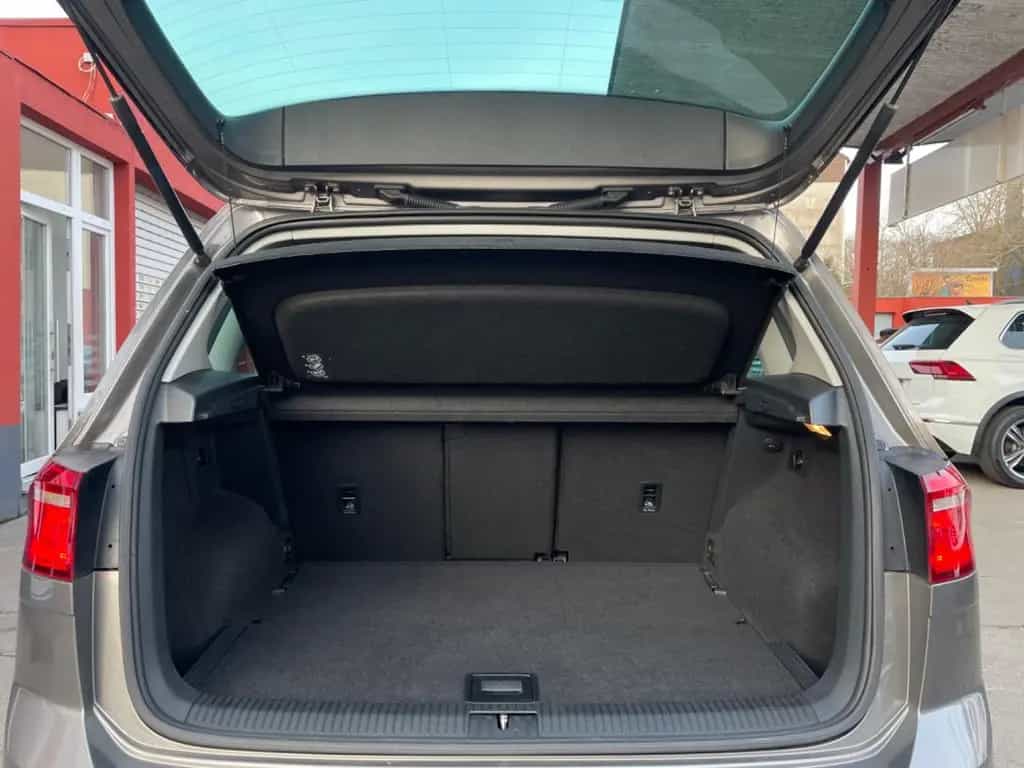Volkswagen Golf Sportsvan 06/2015-photo-30