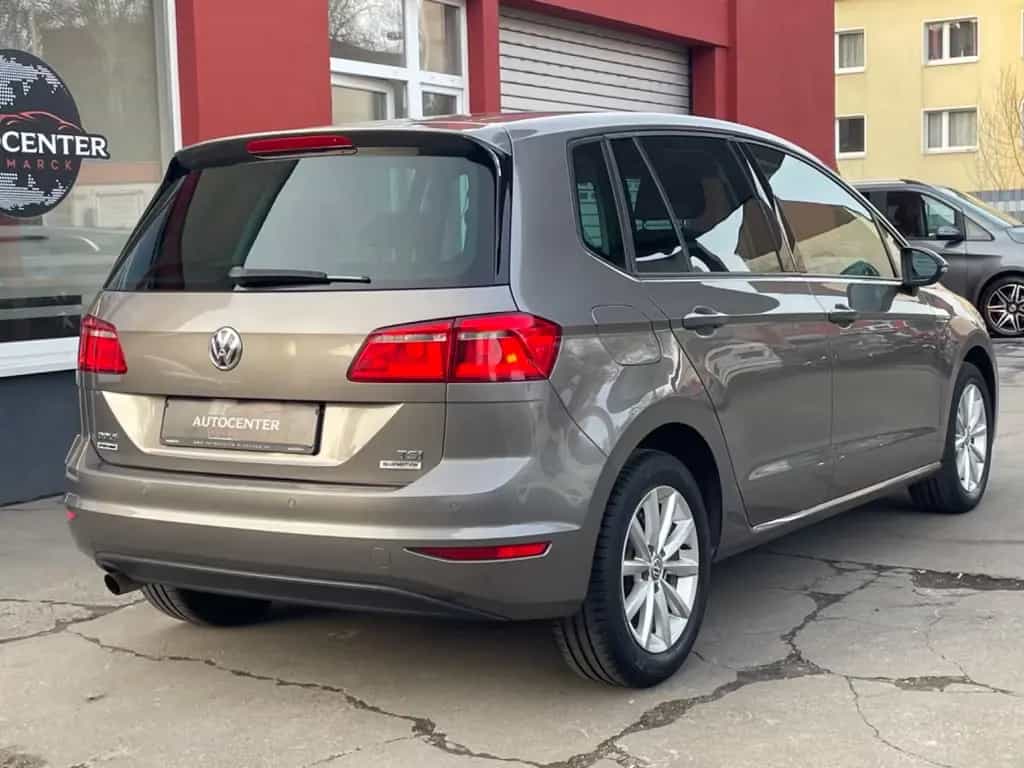 Volkswagen Golf Sportsvan 06/2015-photo-4