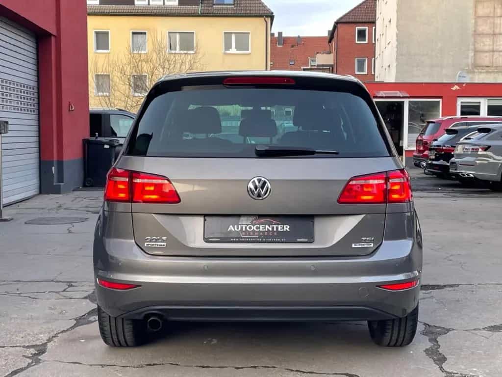 Volkswagen Golf Sportsvan 06/2015-photo-5