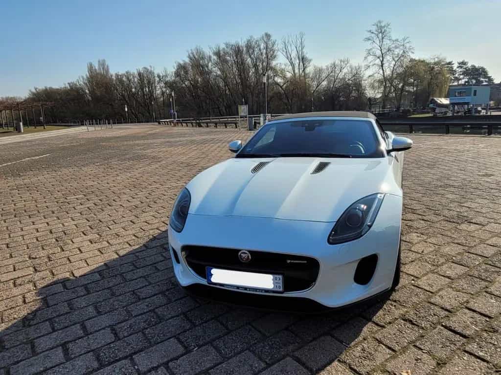 Jaguar F-Type 3.0 L P340 V6 R-Dynamic 01/2019-photo-4