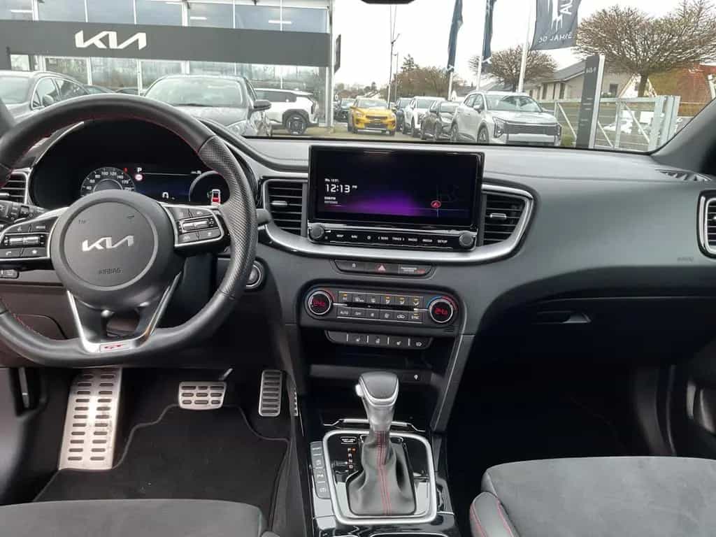 Kia ProCeed GT 1.6T-GDI EU6d Navi Leder Digitales Co 10/2021-photo-11