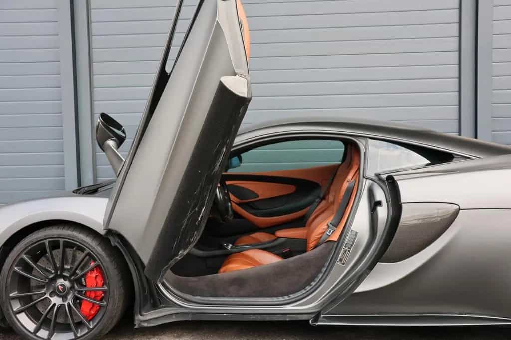 McLaren 570S 3.8 V8 Coupé/Carbon/Lifting System/KERAMIK 07/2016-photo-18